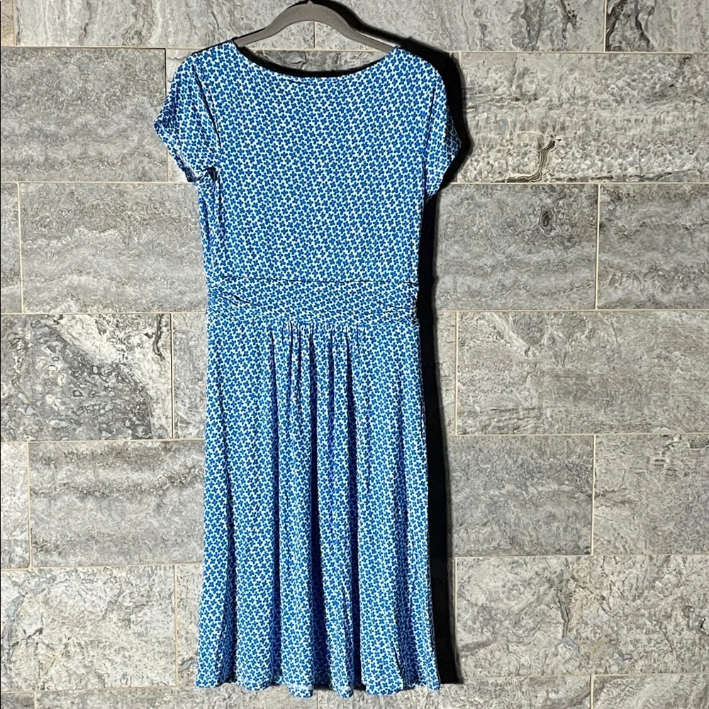💥HP💥🆕NWT Boden “Amelie” Midi Floral Dress – US 4 – Blue Daisy Bud - Picture 4 of 8